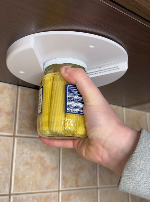 Universalus stiklainių atidarytuvas