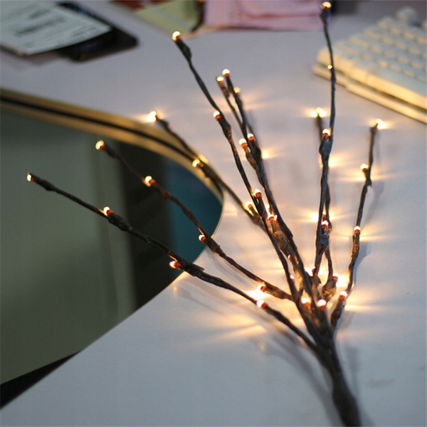 Šviečianti LED šakelė